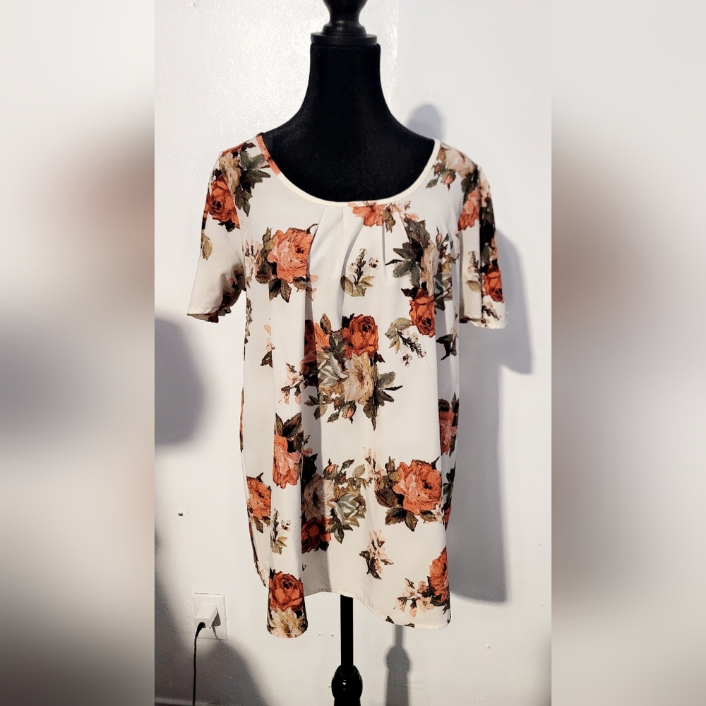 Delicious White and Orange Pleated Short Sleeve Blouse